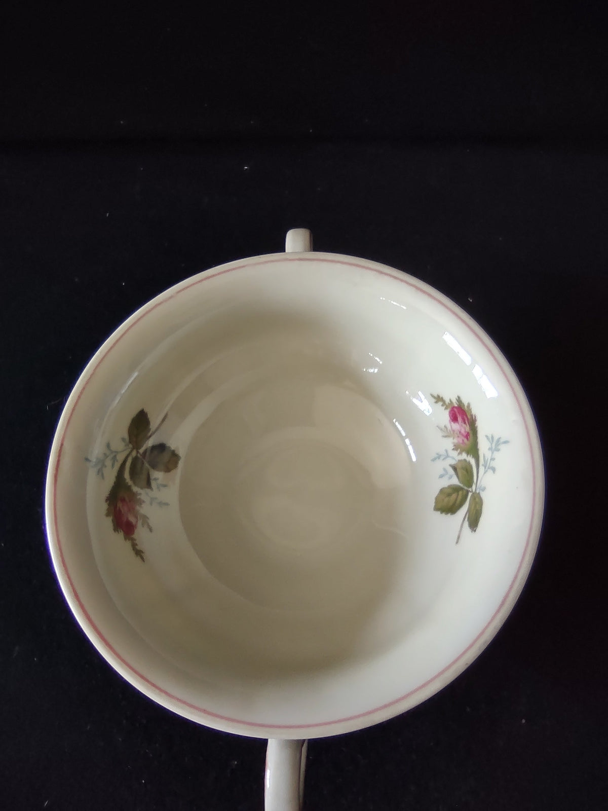 Rosenthal Pompadour Moss Rose saucer back view