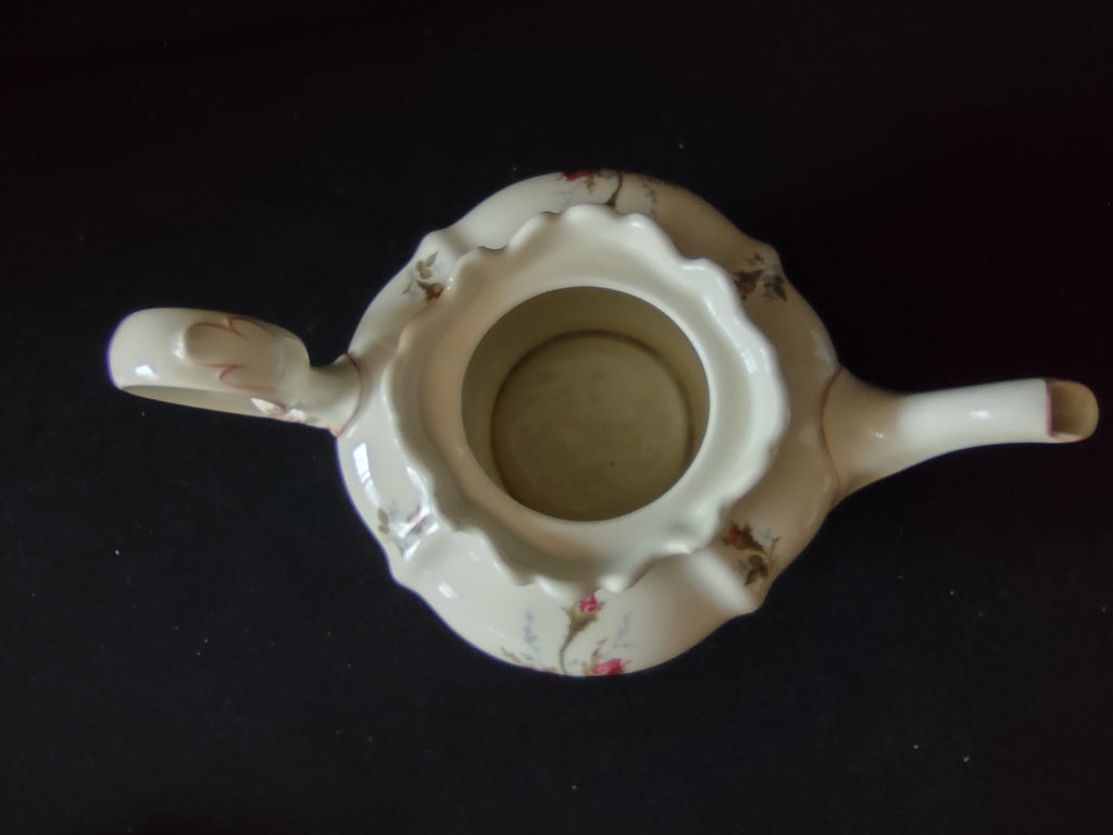Vintage Pink Rose Rococo Teapot - lid finial detail
