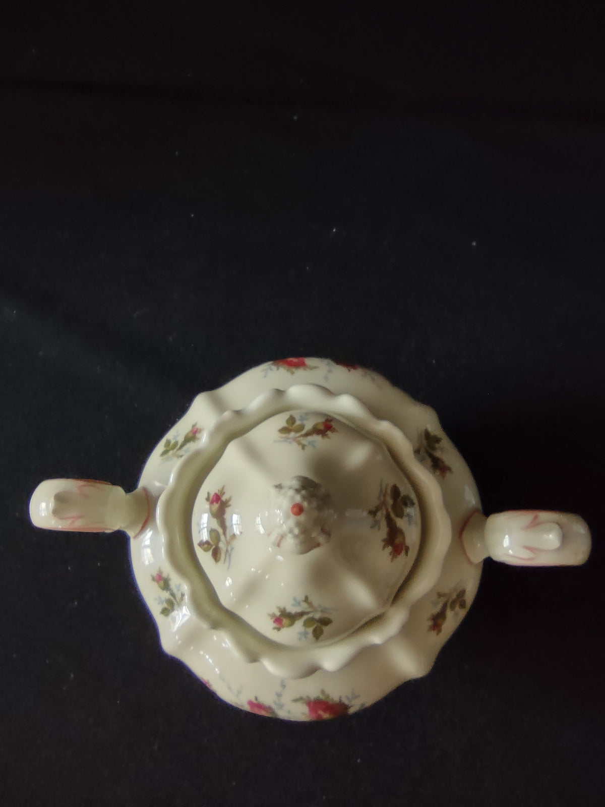 Creamer side view