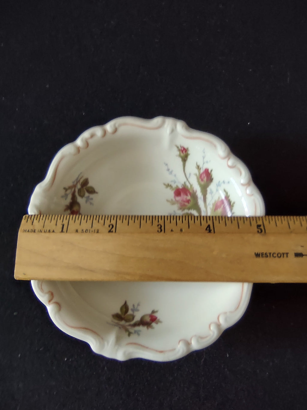Rosenthal Pompadour plate front view