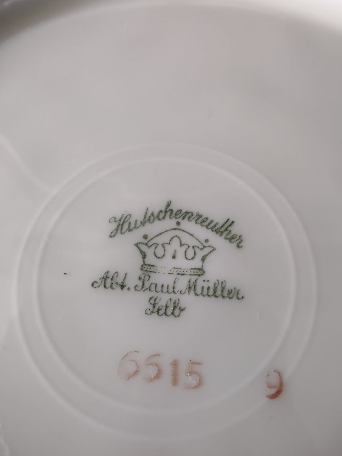 Ridgways gold scrollwork floral plate close-up rim detail