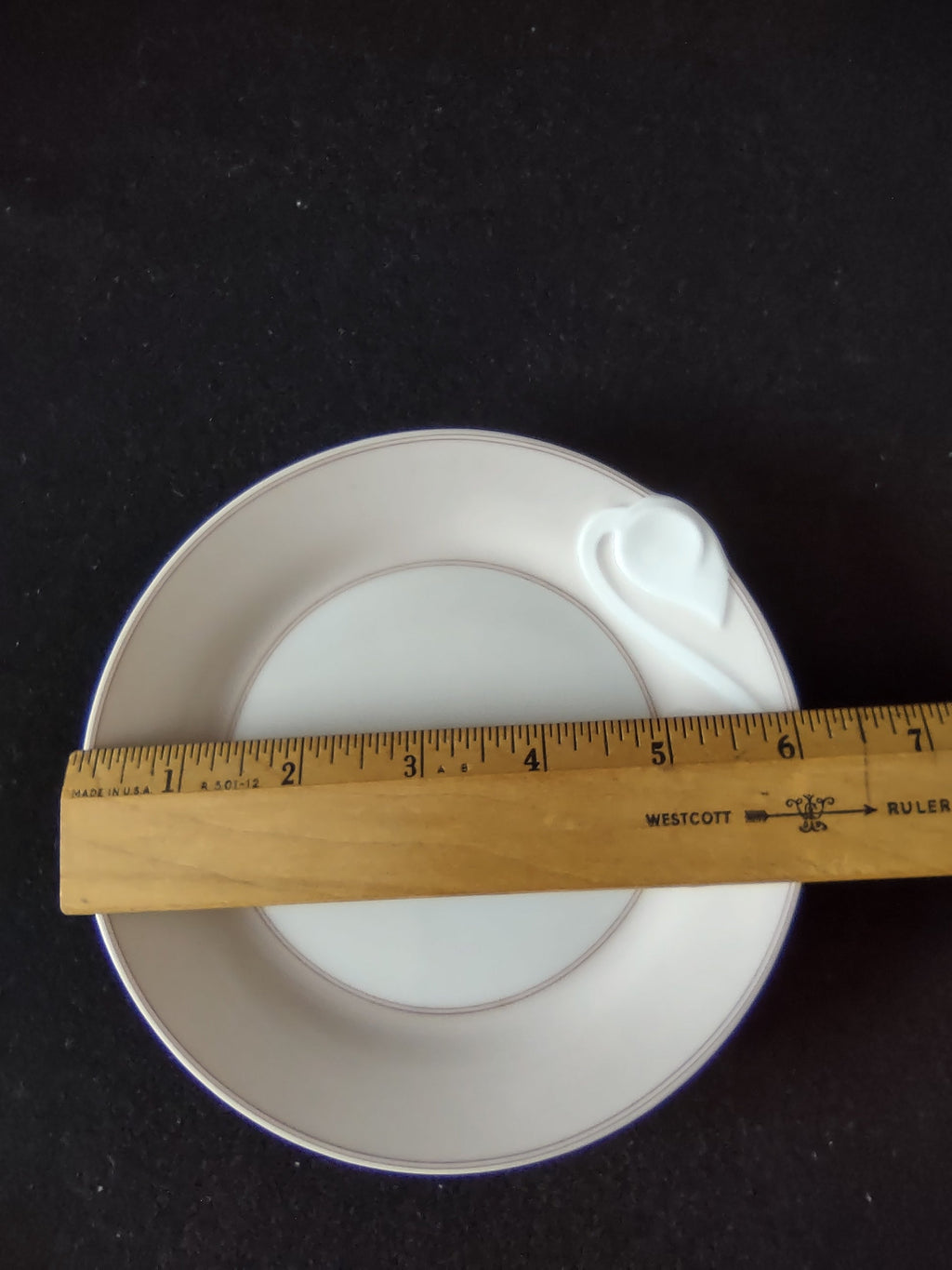 Vintage Noritake Chloe Cream & Taupe Rose Bud Handle Plate - handle close-up 2