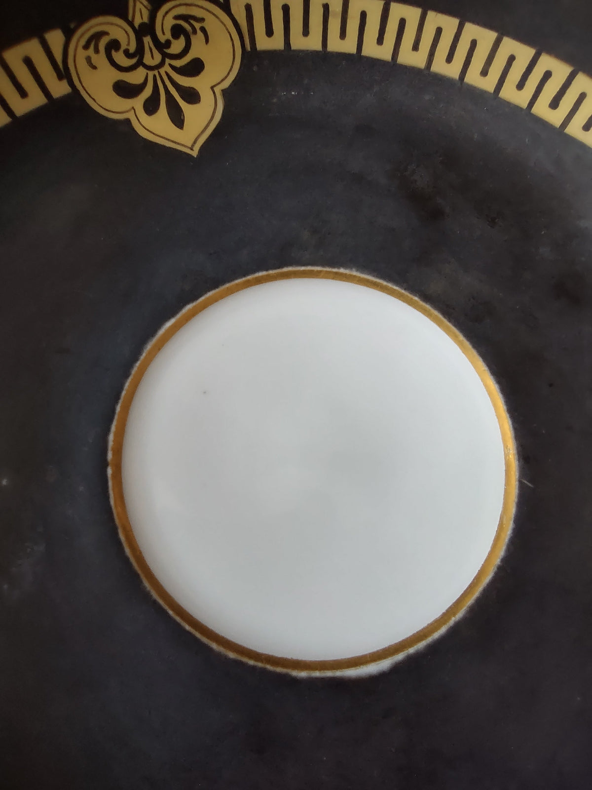 Vintage Syracuse China Black Gold Greek Key Fleur de Lis Saucer - motif detail