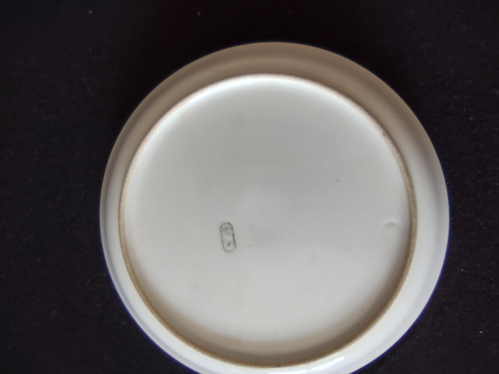 Vintage Syracuse China Black Gold Greek Key Fleur de Lis Saucer - size measurement