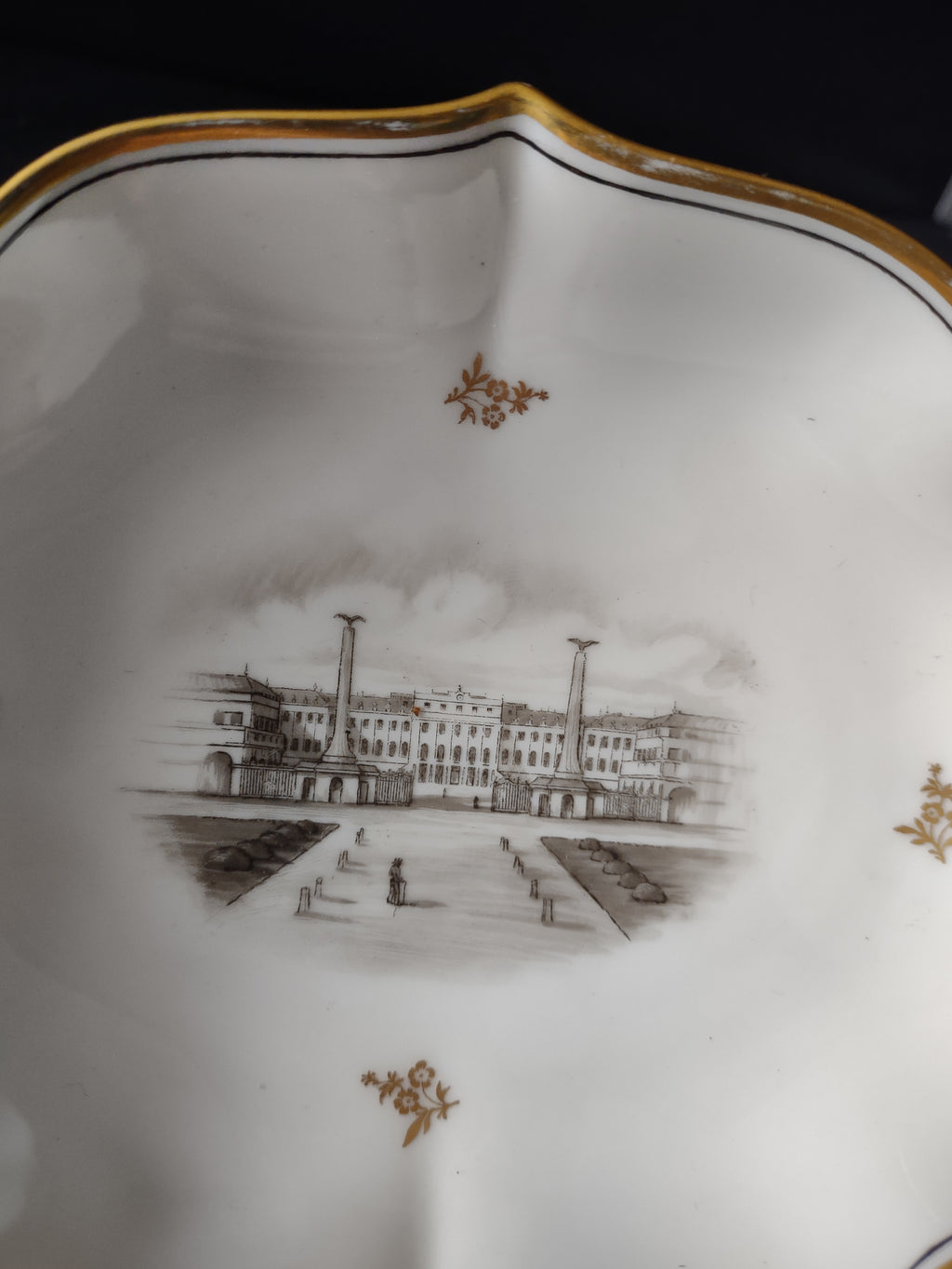 Vintage Vienna Austria Schonbrunn Palace Wien Souvenir Small Oval Dish Gold [7370]