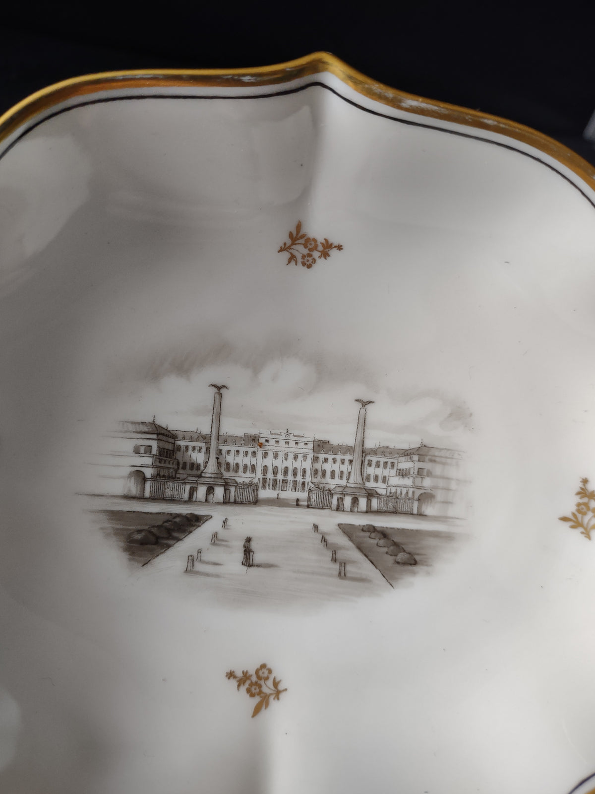Vintage Vienna Austria Schonbrunn Palace Wien Souvenir Small Oval Dish Gold [7370]