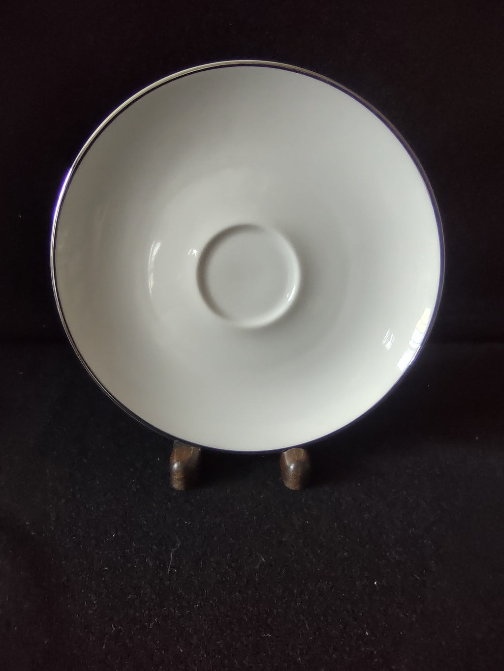 Johann Haviland Bavaria Germany White Platinum Saucer - front view