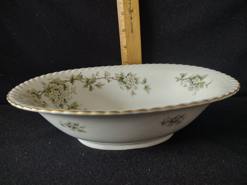 Franconia Krautheim Hawthorn bowl - angle view