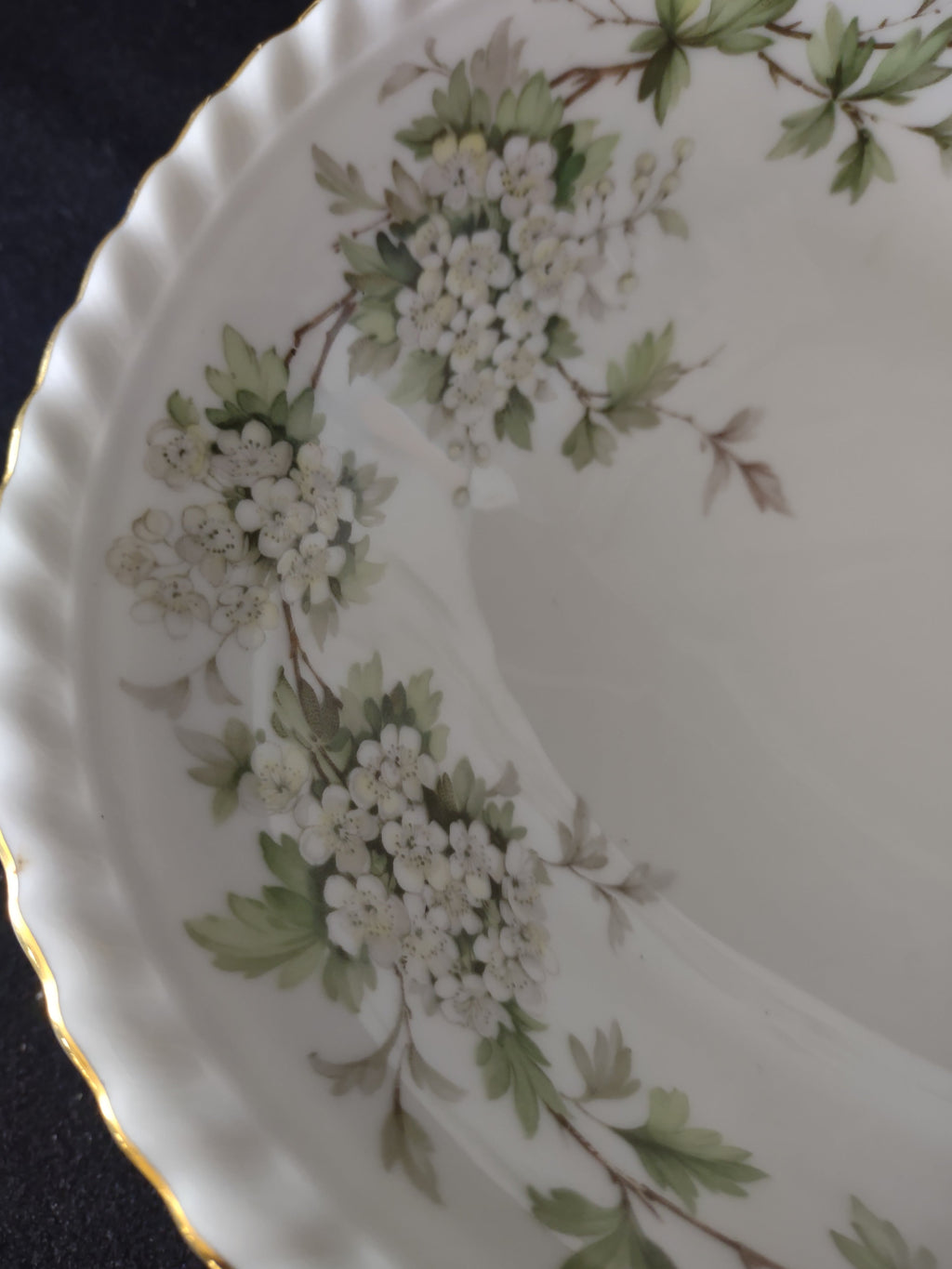 Franconia Krautheim Hawthorn bowl - exterior side view