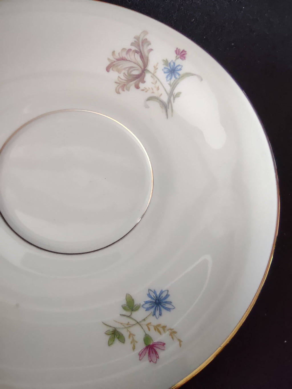 PT Tirschenreuth wildflower saucer - back/underside view