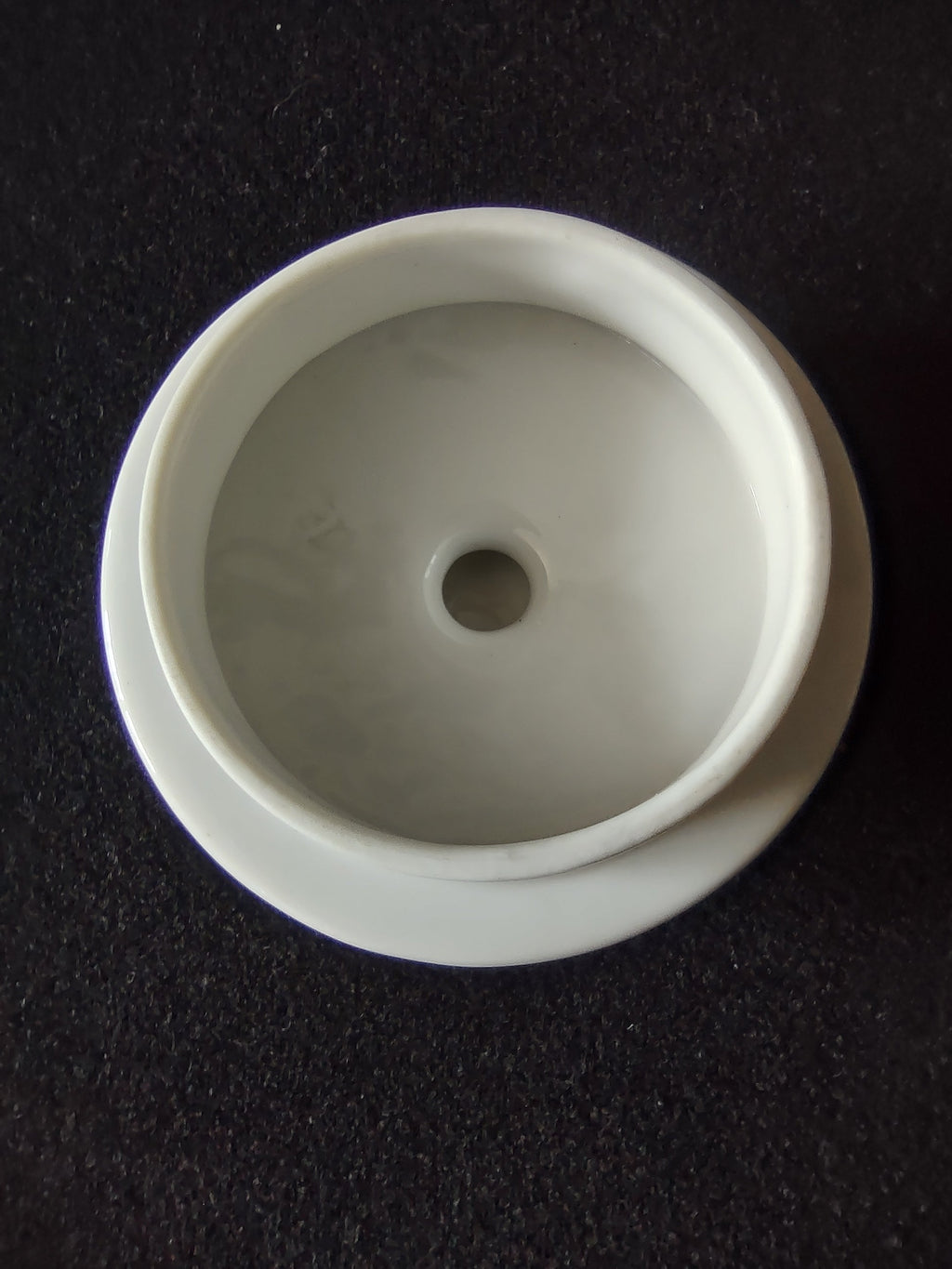 PT Tirschenreuth #996 sugar bowl lid - top view showing scattered wildflower pattern and gold rim