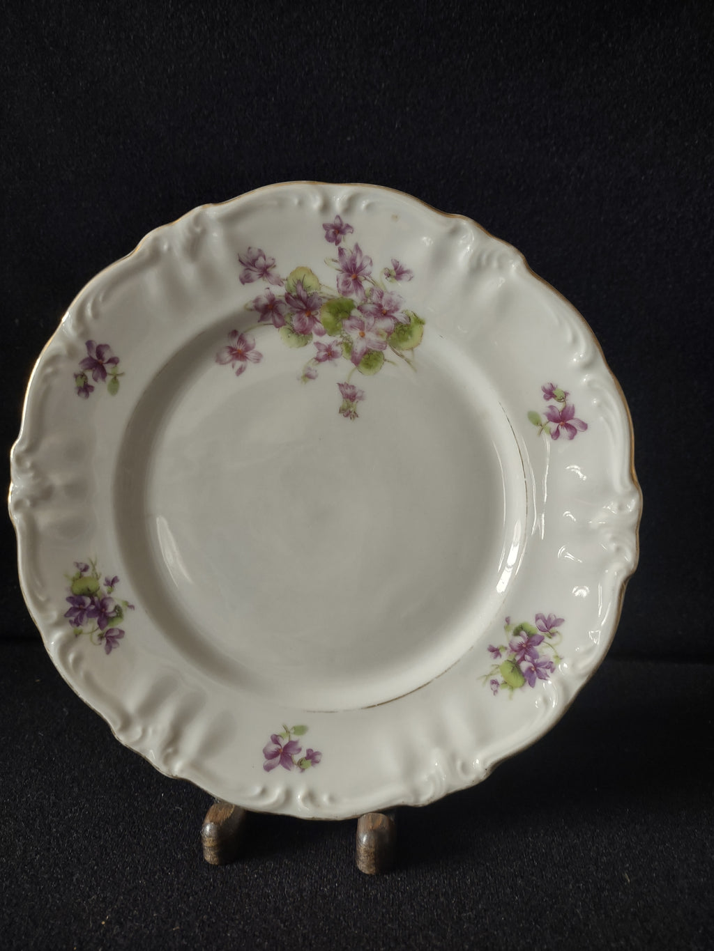 Vintage Winterling Germany Violet Plate Gold Rim Embossed Border [7391]
