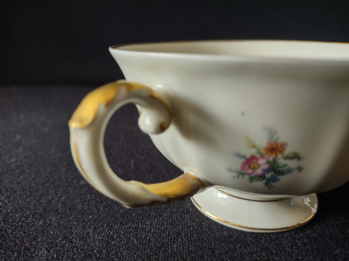 Vintage K&A Hutschenreuther Selb Bavaria Murillo Cup & Saucer Set of 2 [7400]
