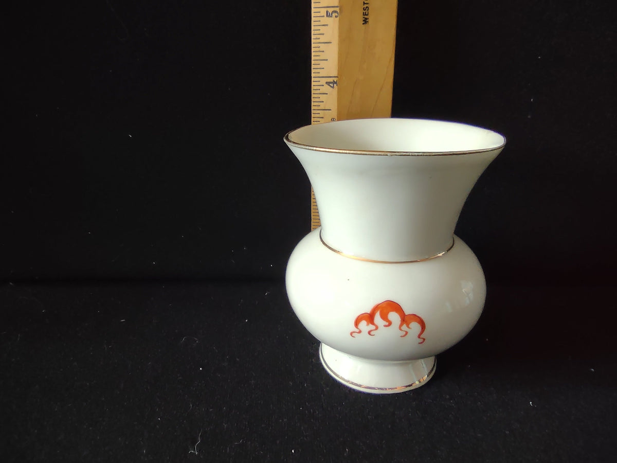 Meissner Handmalerei vase three-quarter view showing dragon wrapping around globular belly with gold trim