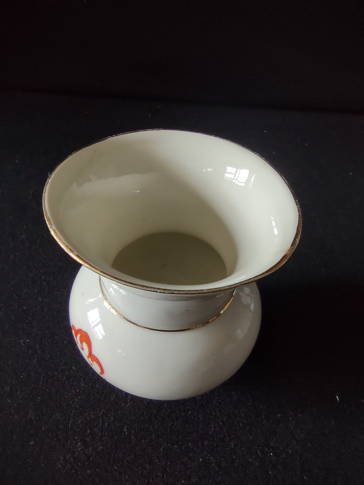 Meissner Handmalerei vase top/interior view showing flared trumpet neck with gold rim trim