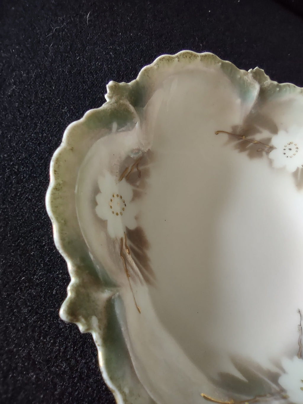 RS Prussia nappy dish base view showing red wreath-and-star RS Prussia backstamp and Germany mark
