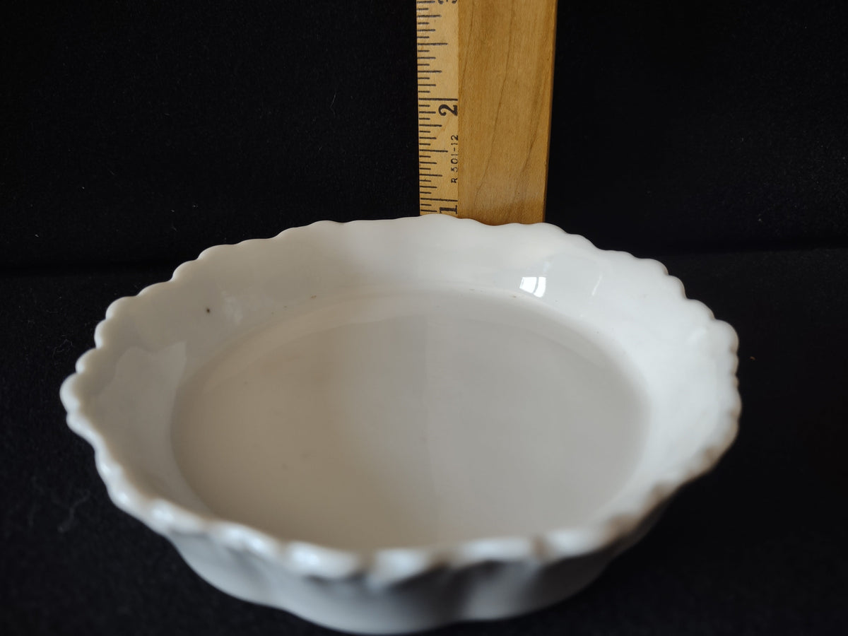 Meissen nappy dish side profile with ruler showing approximately 4 inch height reference