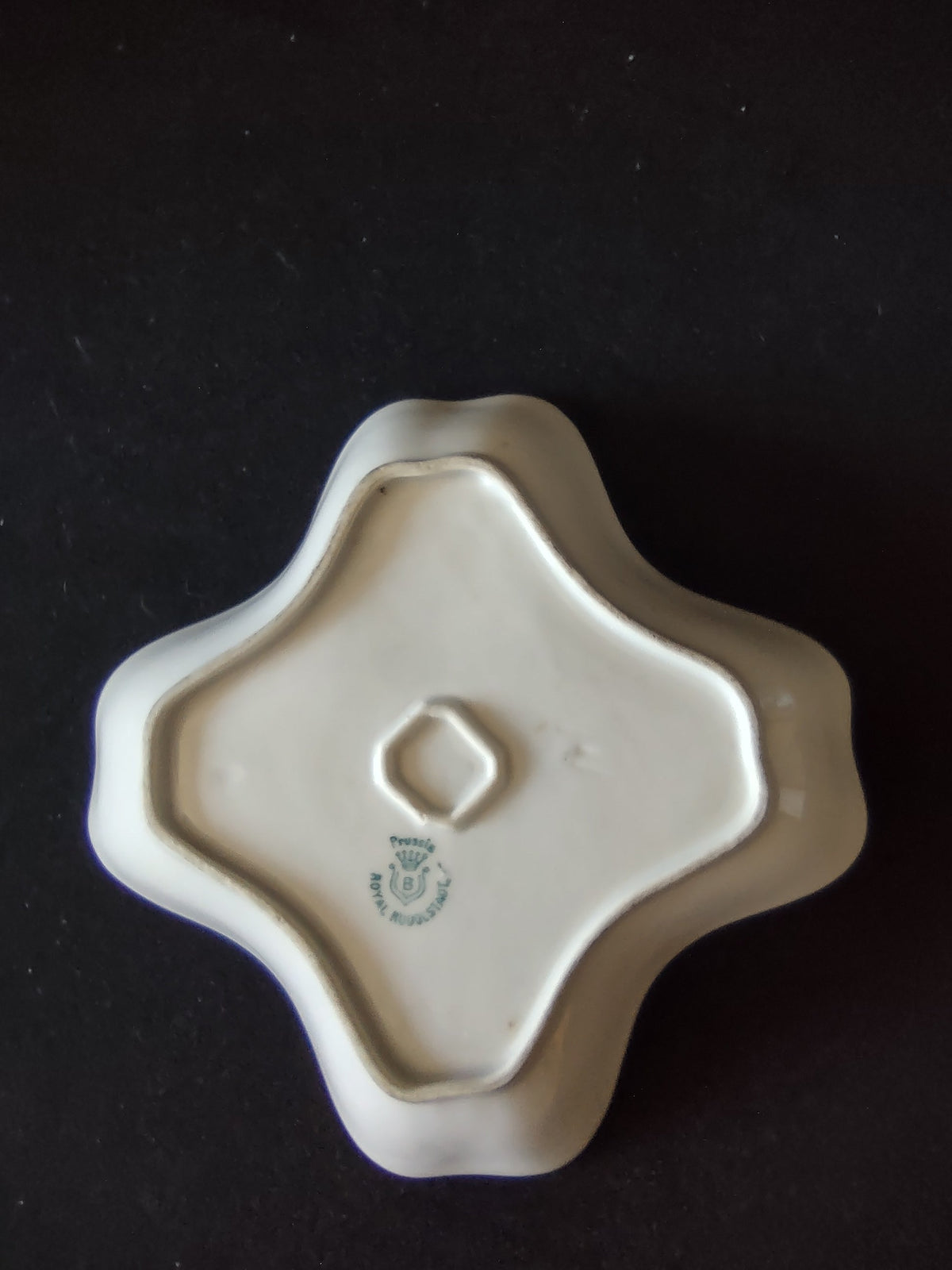 Royal Tettau Bavaria quatrefoil candy dish overall top view showing four-lobed shape and full floral pattern