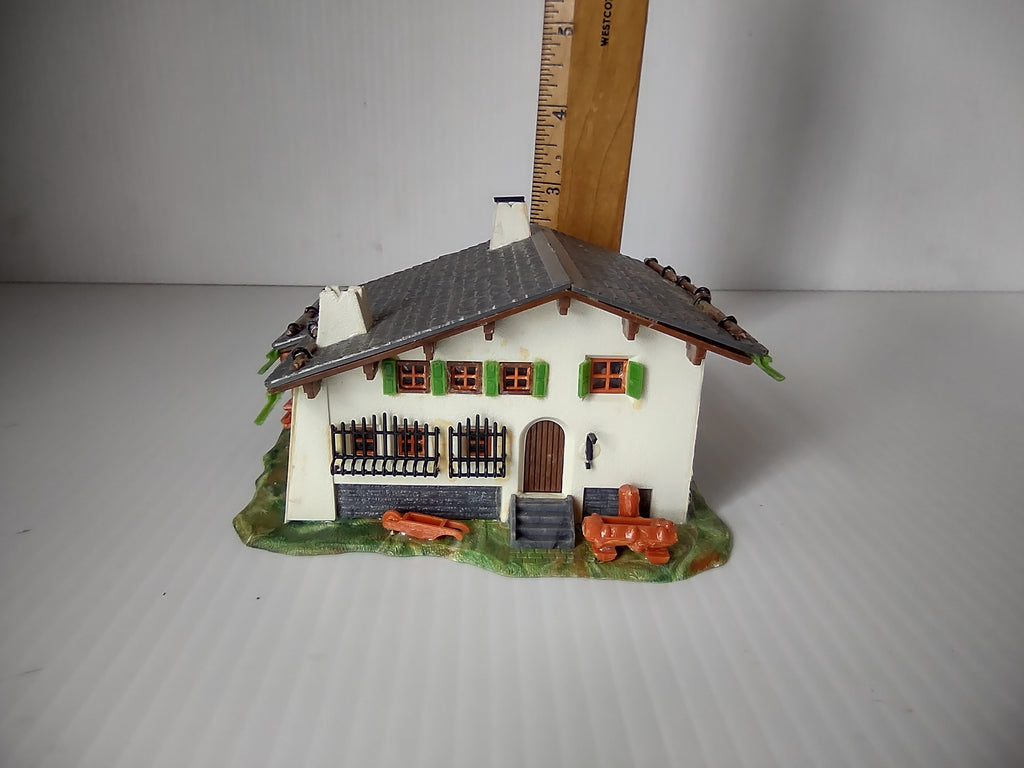 Vintage Faller #298 Alpine Chalet HO Scale Assembled [8001n]