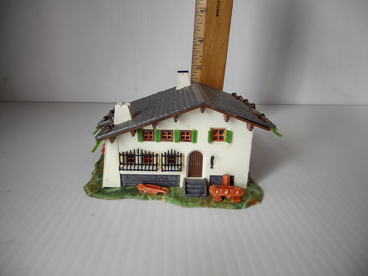 Vintage Faller #298 Alpine Chalet HO Scale Assembled [8001n]