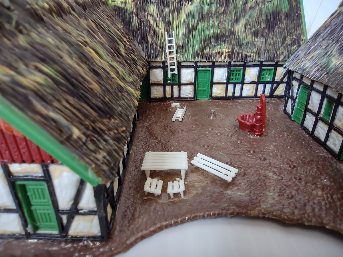 Vintage Heljan HO Scale Farmstead 3-Building Complex Assembled [8002n]