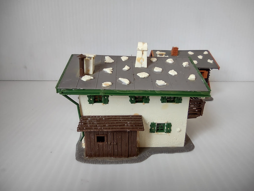 Vintage Pola HO Scale Swiss Alpine Chalet Set of 3 Assembled [8003n]