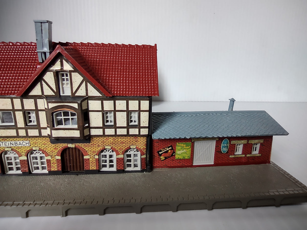 Vintage Faller HO Scale Thatched Cottage & Bahnhof Station Set of 4 [8007n]