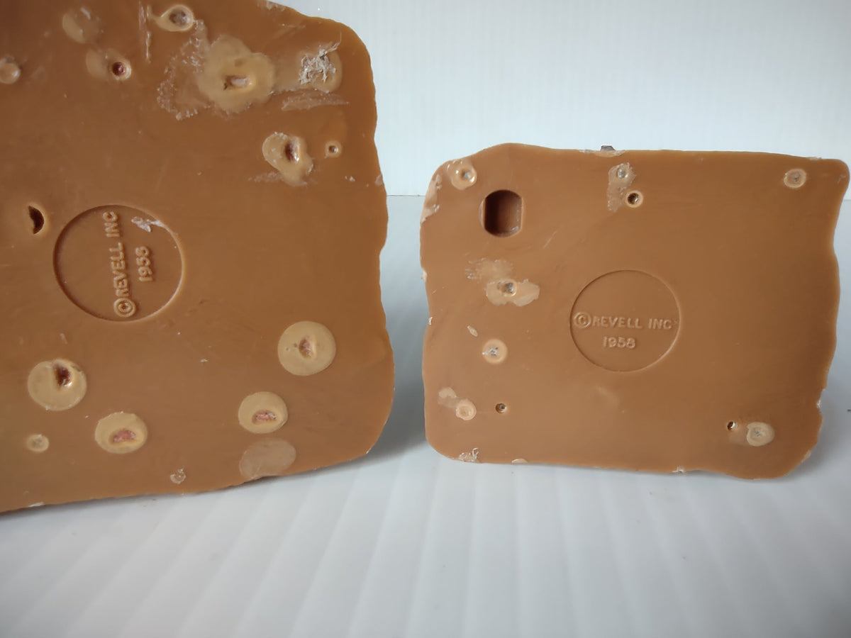 Revell Inc 1956 copyright mark molded into base of HO scale ranch buildings