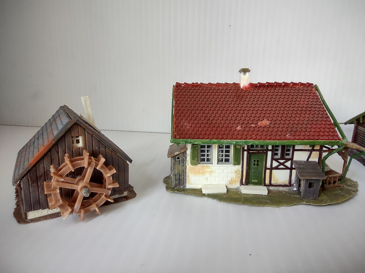 Vintage Faller HO Scale German Farm Village 5-Building Set Farmhouse Barn [8011n]