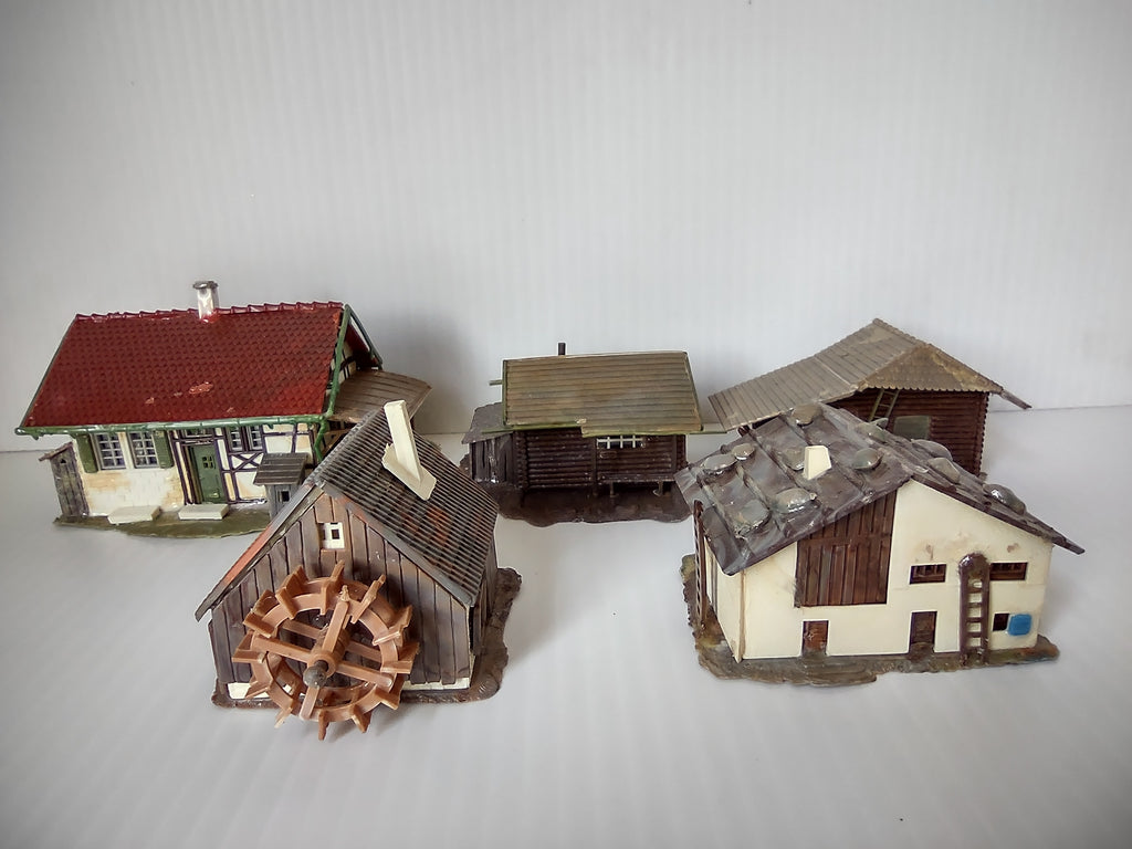 Vintage Faller HO Scale German Farm Village 5-Building Set Farmhouse Barn [8011n]