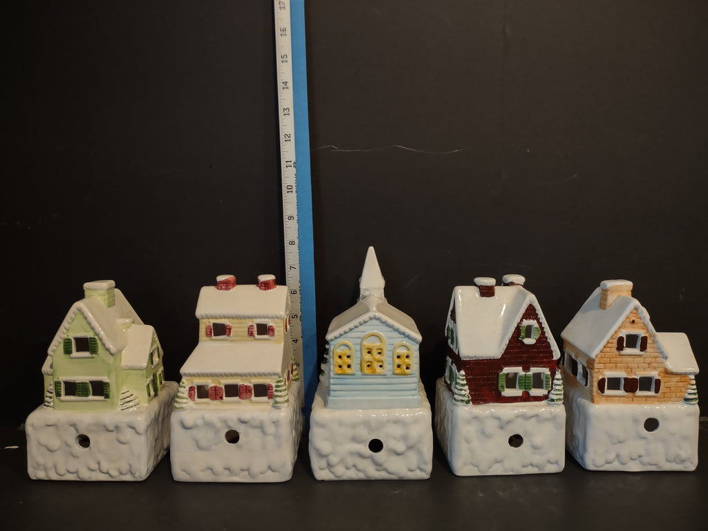 Vintage House of Lloyd Winter Wonderland Musical Ceramic Village Set [8043n]