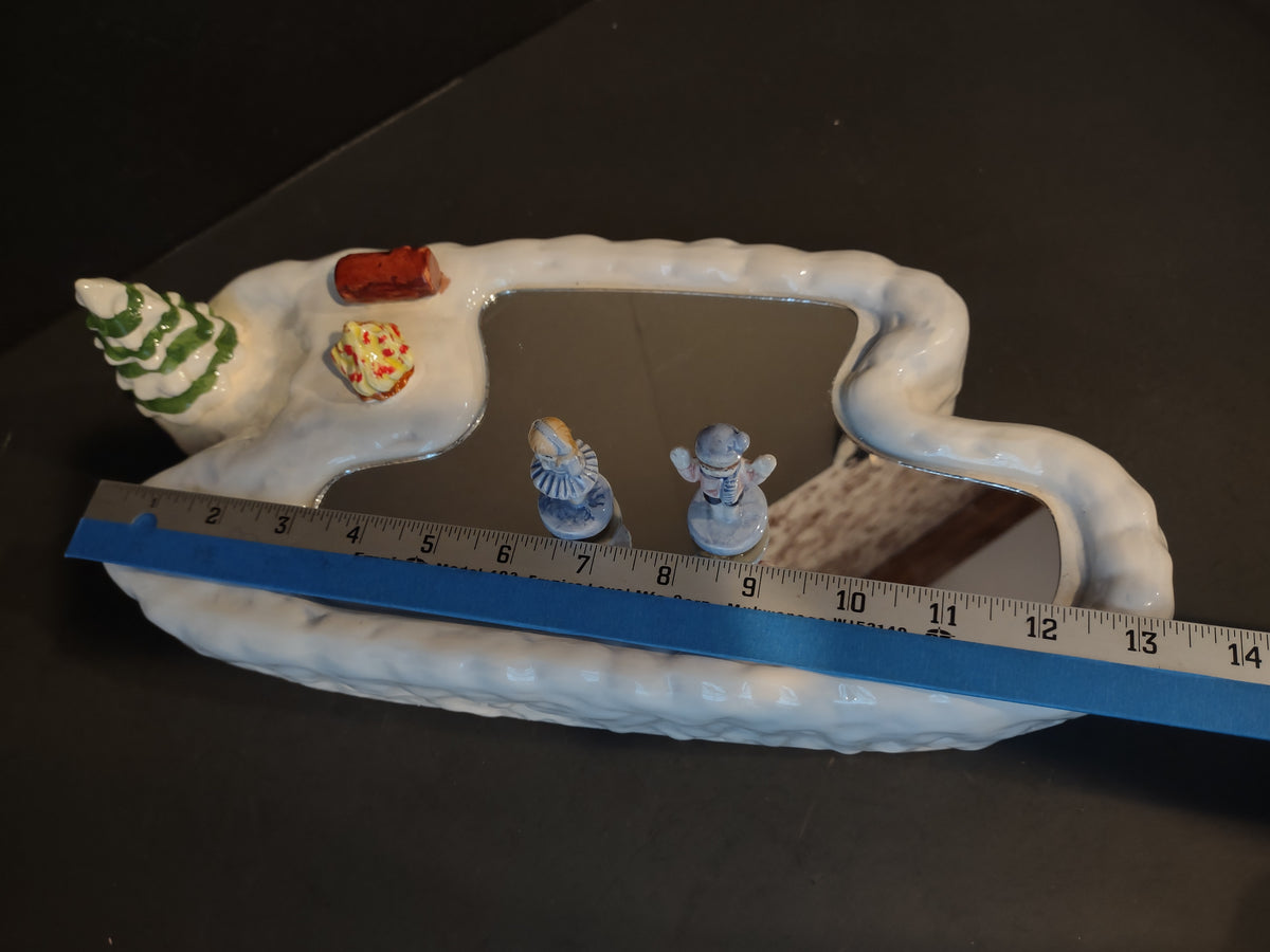Vintage House of Lloyd Winter Wonderland Musical Ceramic Village Set [8043n]