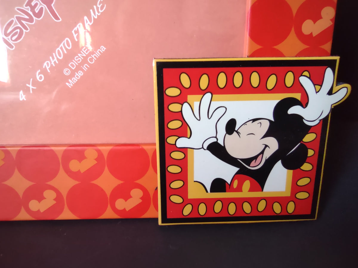Vintage Walt Disney World Mickey Mouse Red 4x6 Photo Frame [7432]