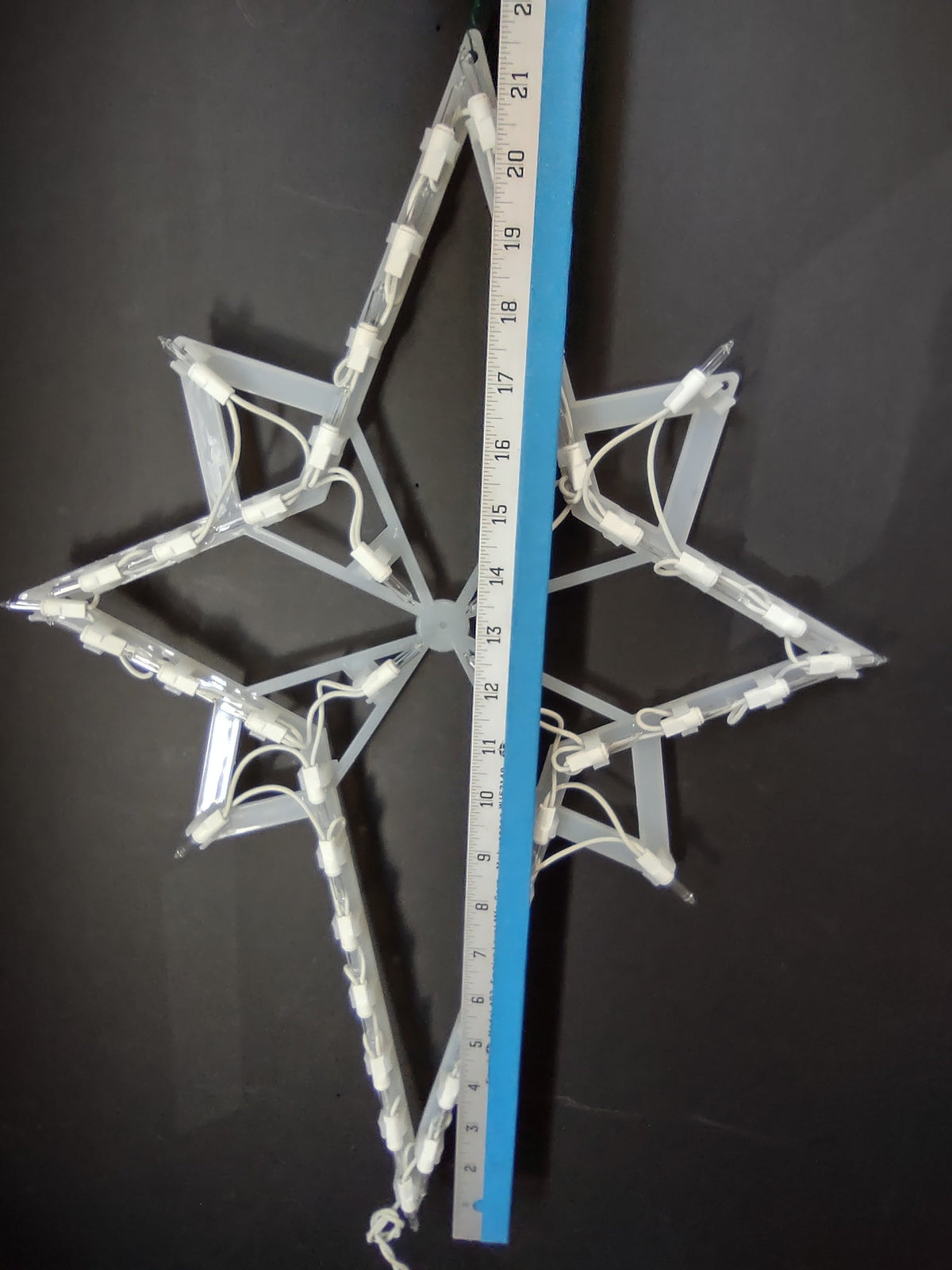 Lighted Nativity Star box - 43 mini light bulbs, indoor/outdoor use