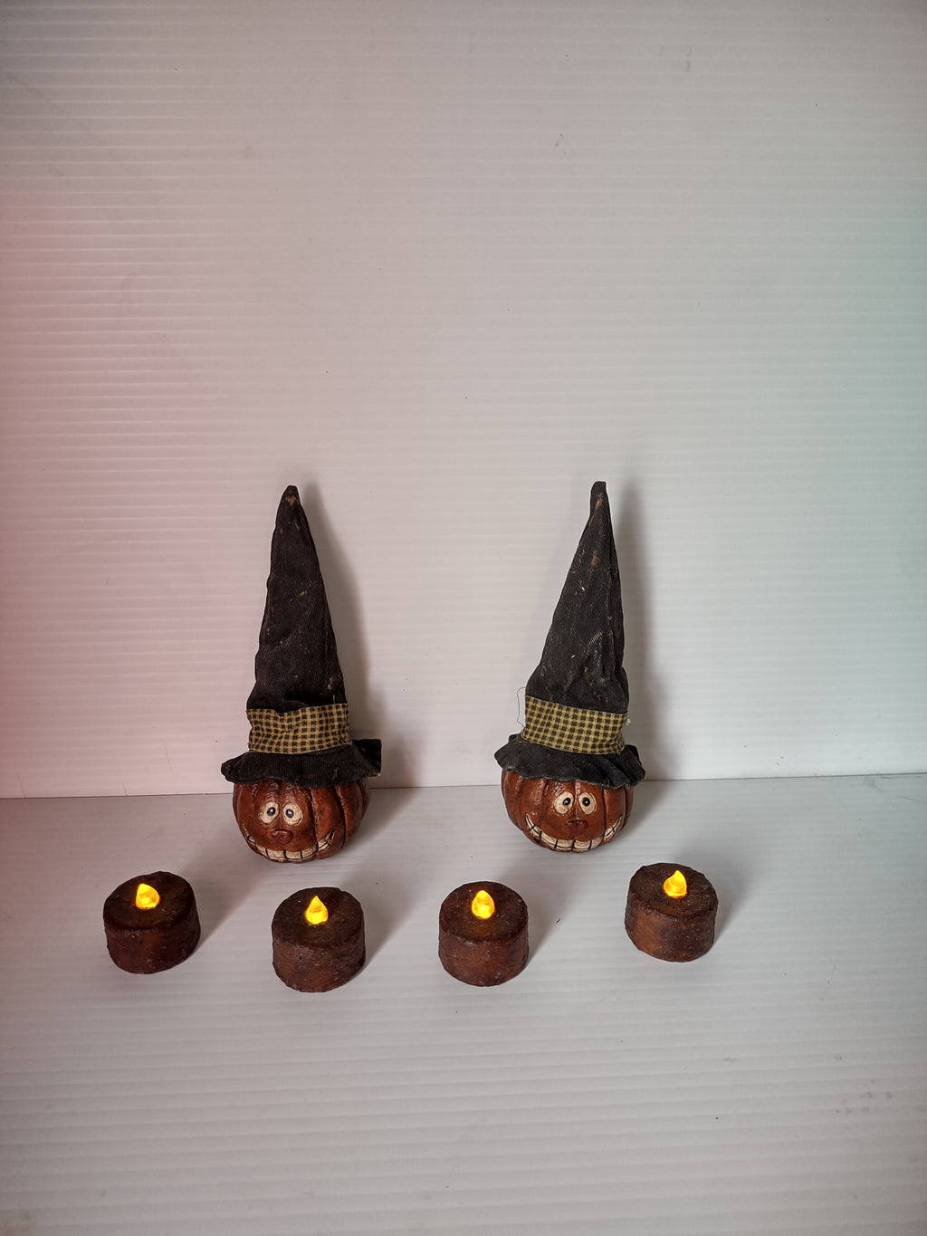 Vintage Folk Art Primitive Pumpkin Witch Hat Figurines & LED Tealights Set of 6 [8044n]