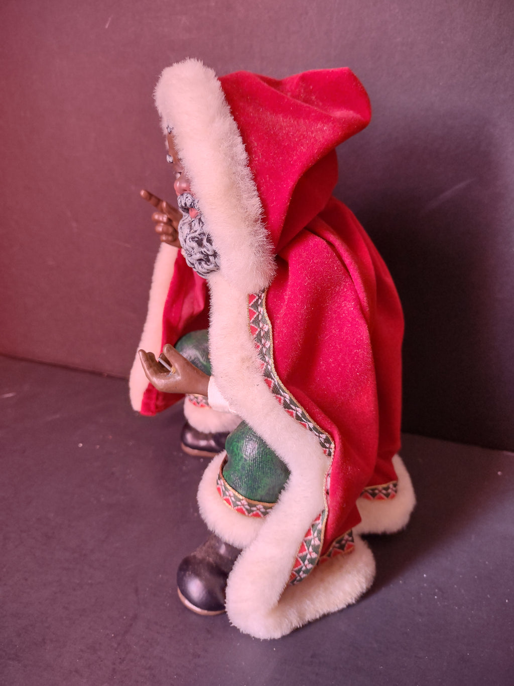 Vintage Black Santa Claus Figurine Gold Vest Scroll List Red Cape MISSING List [8045n]