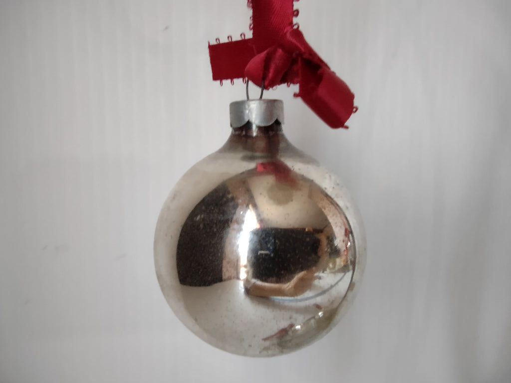 Vintage Mercury Glass Silver Ball Christmas Ornaments Made in USA[8049n]