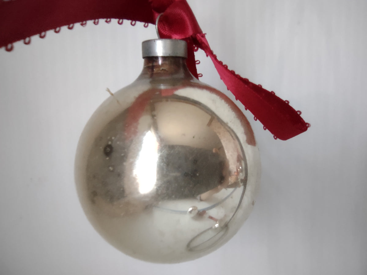 Vintage Mercury Glass Silver Ball Christmas Ornaments Made in USA[8049n]