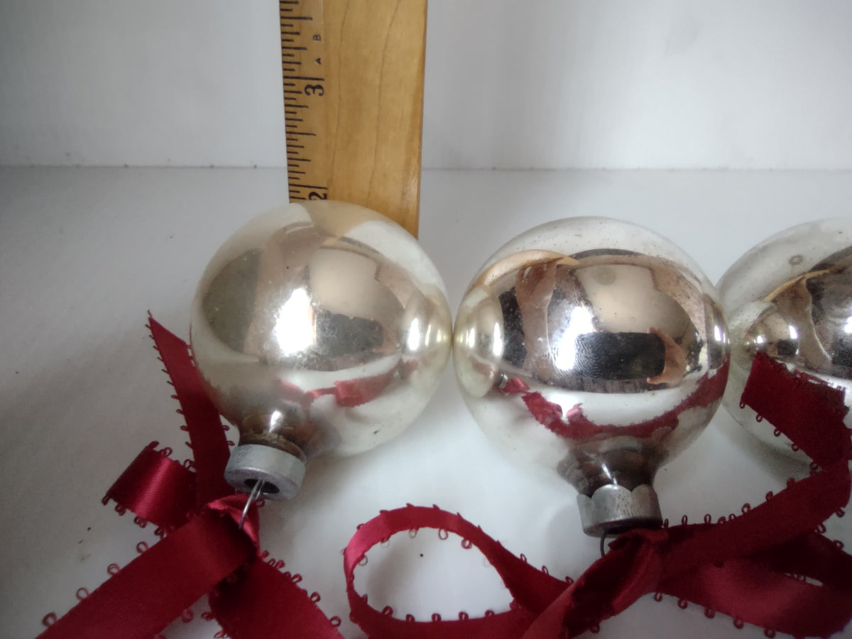 Vintage Mercury Glass Silver Ball Christmas Ornaments Made in USA[8049n]