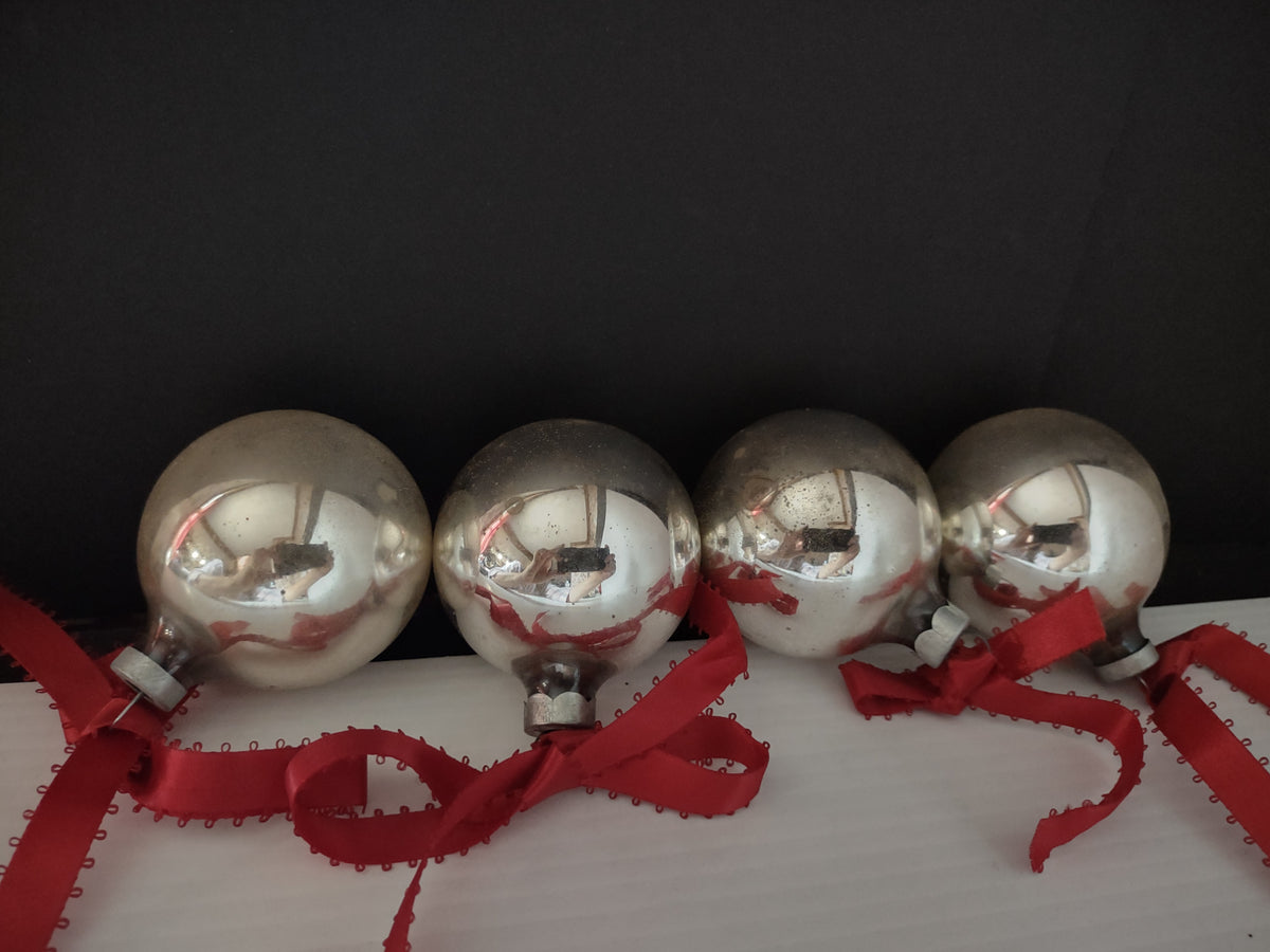 Vintage Mercury Glass Silver Ball Christmas Ornaments Made in USA[8049n]