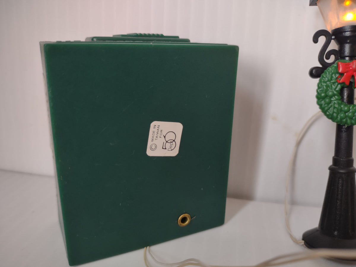 Full set of 6 lamp posts lit with green control box