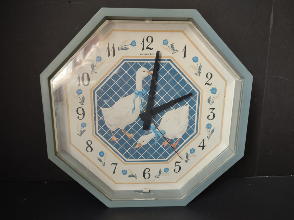 Vintage Burwood Geese Blue Lattice Quartz Wall Clock 1985 IMPERFECT [7442]