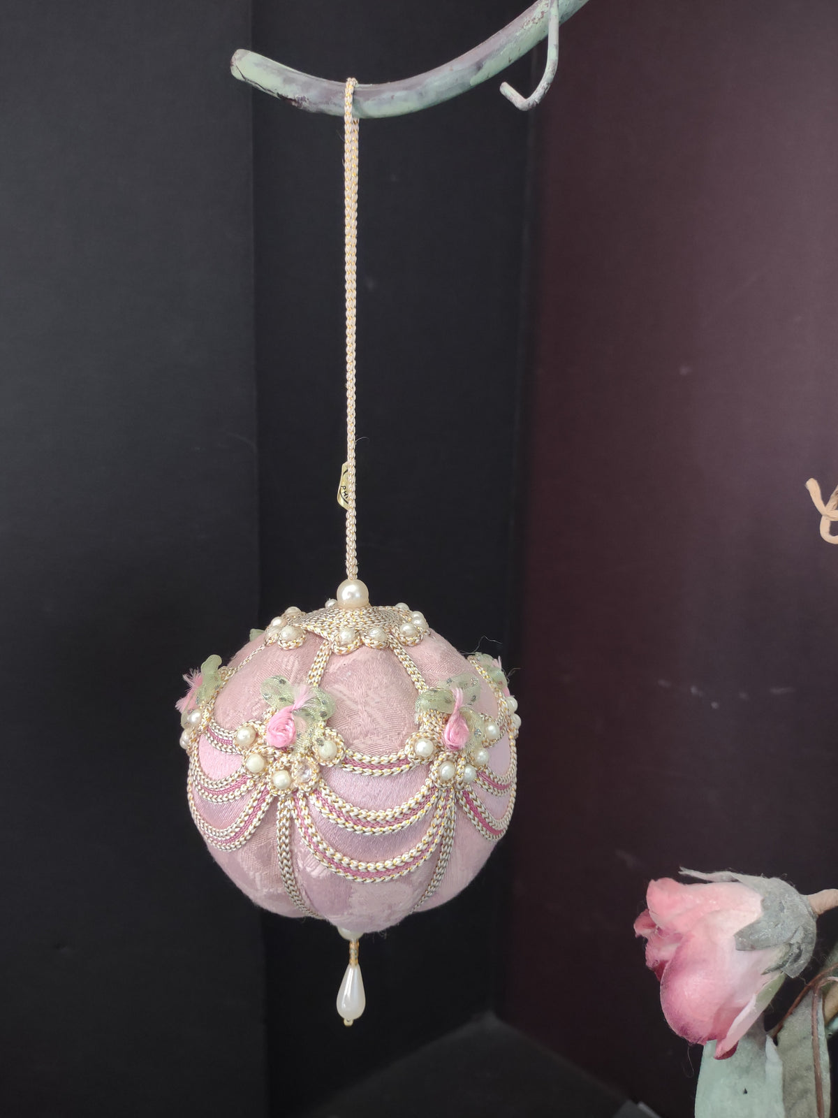 Vintage Pink Velvet Ball Ornament Pearl Swag Ribbon Roses Drop [8059n]