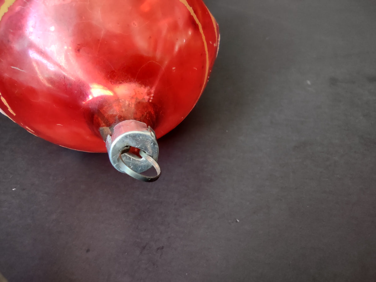 Vintage Red Glass 4" Teardrop Christmas Ornament 3 Indents [8064n]