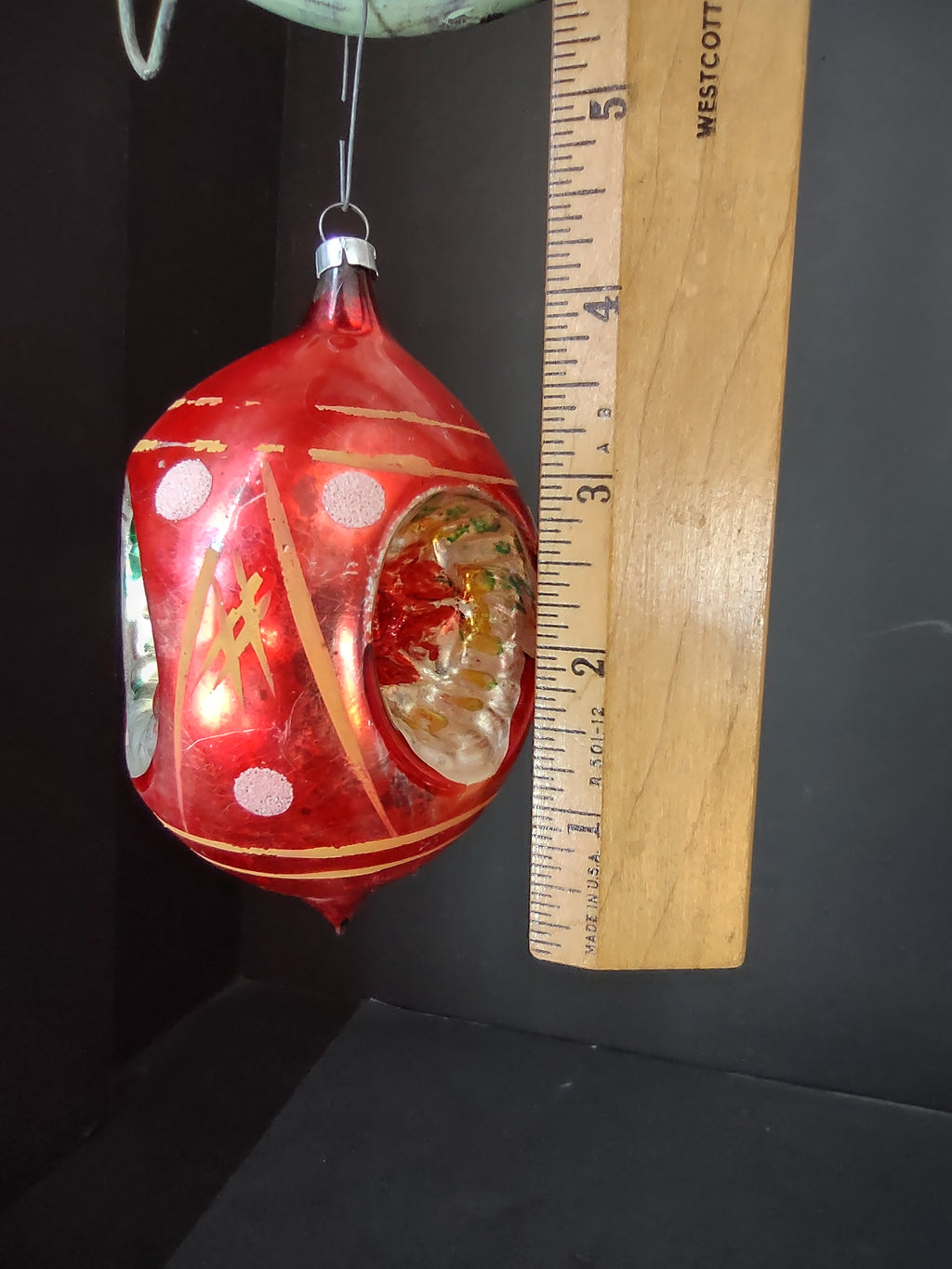 Vintage Red Glass 4" Teardrop Christmas Ornament 3 Indents [8064n]