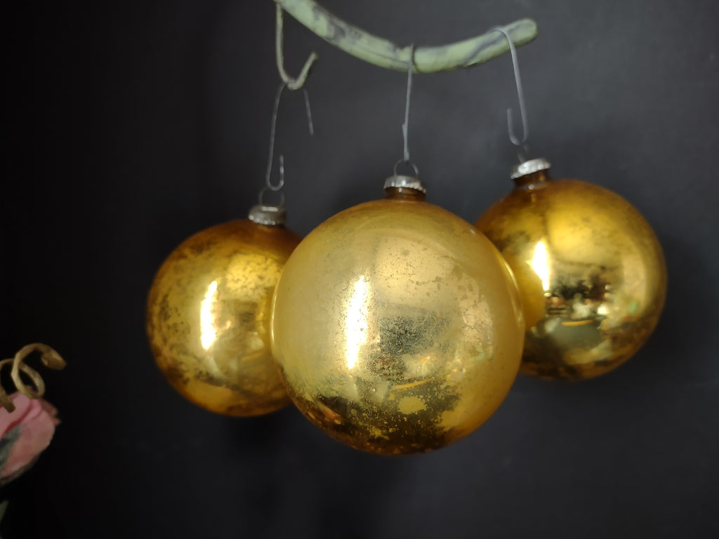Vintage Set of 3 Gold Glass Christmas Ball Ornaments Japan [8069n]