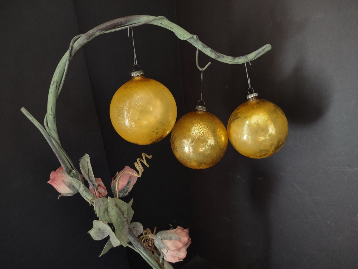Vintage Set of 3 Gold Glass Christmas Ball Ornaments Japan [8069n]