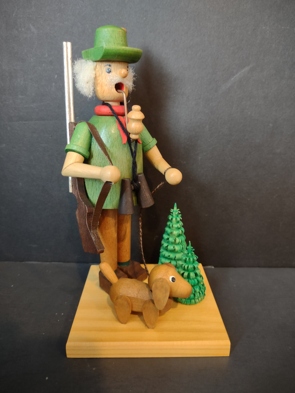 Vintage German Wooden Hunter Smoker Smoking Manikin Cone Incense Burner [8073n]