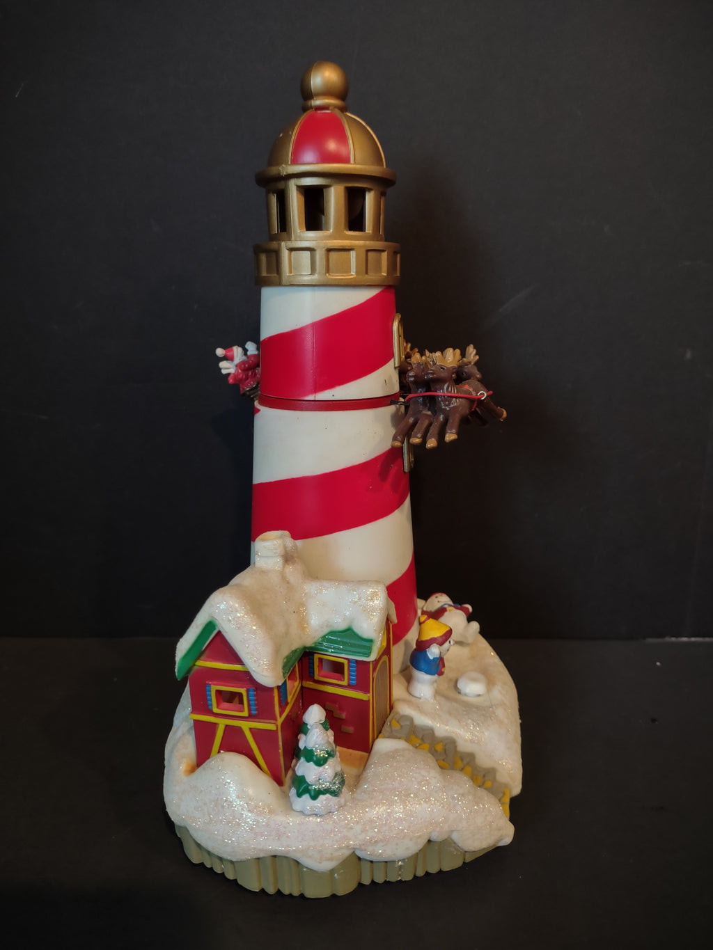 Vintage Santa's Musical Lighthouse Revolving Reindeer Christmas [8075n]