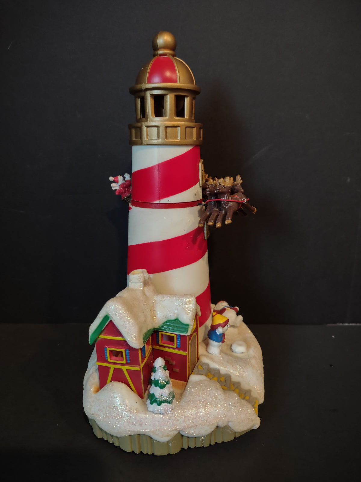 Vintage Santa's Musical Lighthouse Revolving Reindeer Christmas [8075n]